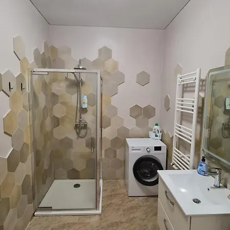 Majestic Stefan Building *