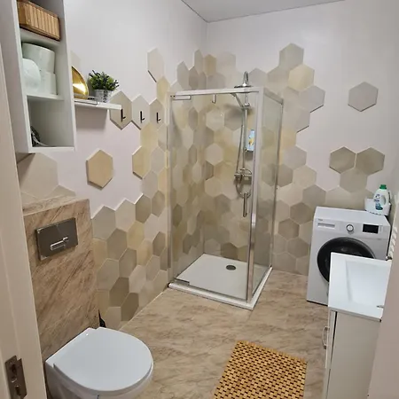 Majestic Stefan Building *