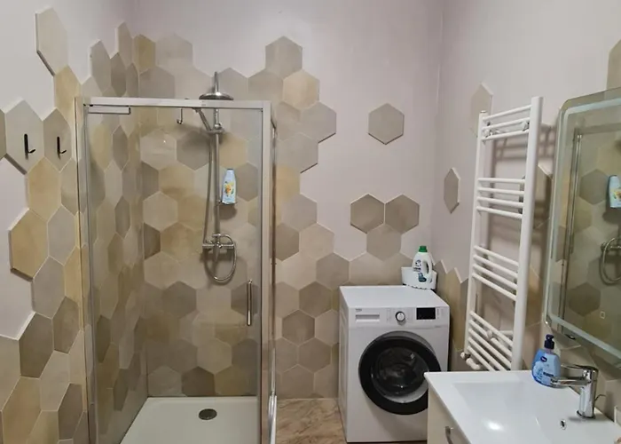 Majestic Stefan Building *